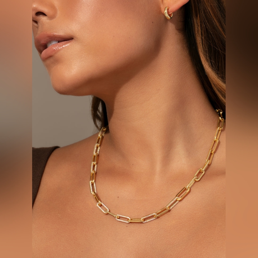 Uncommon James Flashing Lights Chain Necklace